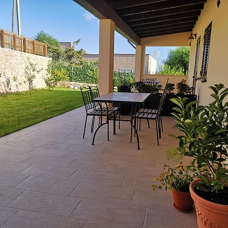 Azzurra Bed & Breakfast